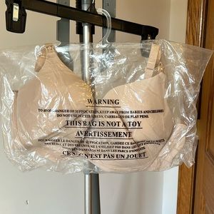 NWT- motherhood maternity nursing bras 40D, nude in color